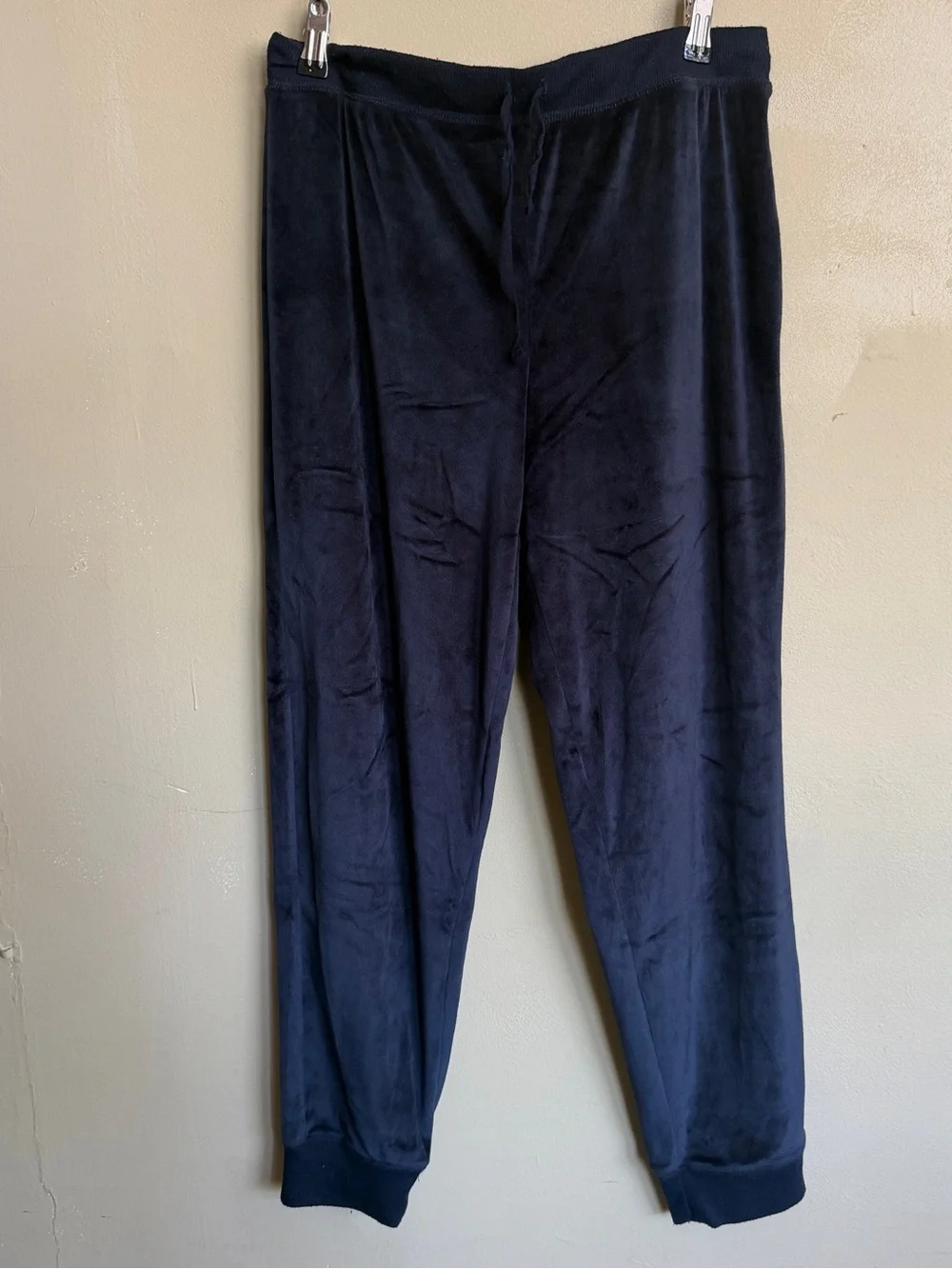Honeydew Velour Lounge Set Medium – Matching Sweatshirt & Joggers
